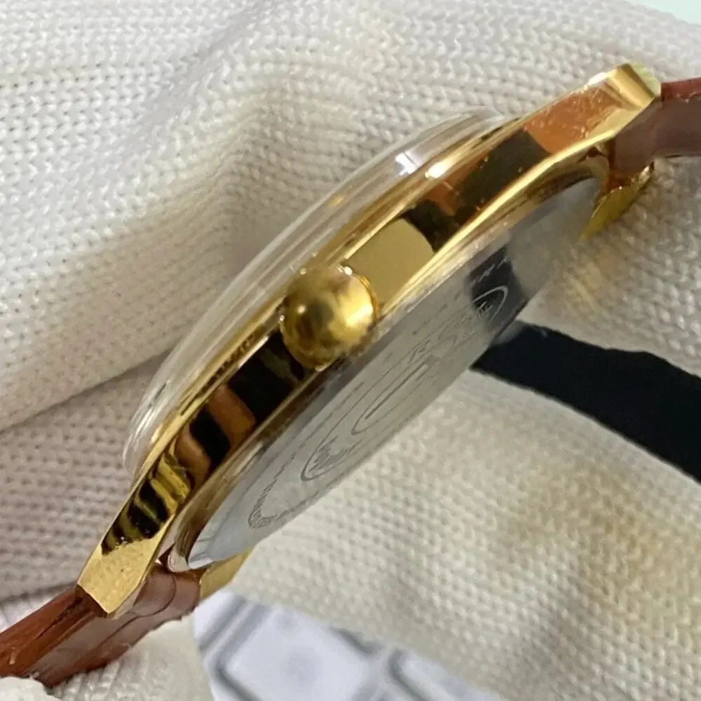 Vintage 1985 Roamer Manual Mens Gold Watch W/Leather Strap & Silver accents